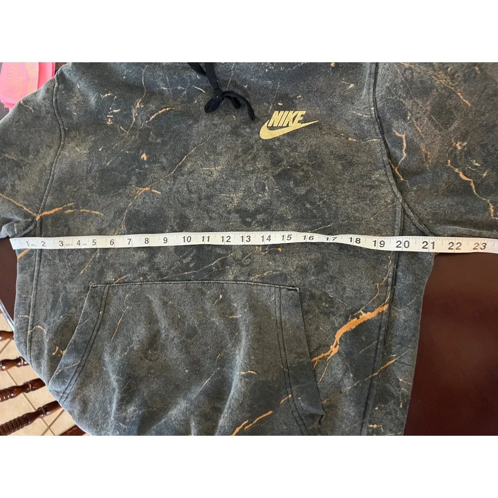 Nike Men's NSW Club Pullover‎ Hoodie Marble Print Gold Accent Sportswear Size S